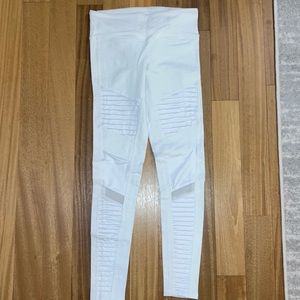 Alo moto legging in White sz S